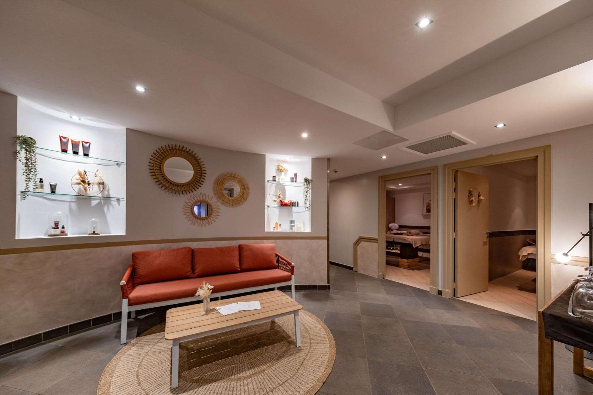 Zenitude Hotel La Valadiere, Ascend Hotel Collection Juvignac Exterior foto