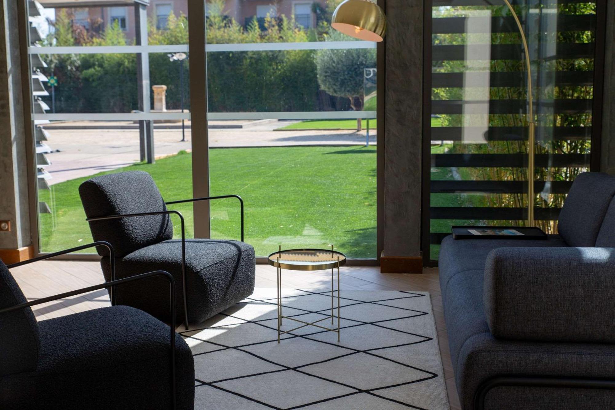 Zenitude Hotel La Valadiere, Ascend Hotel Collection Juvignac Exterior foto