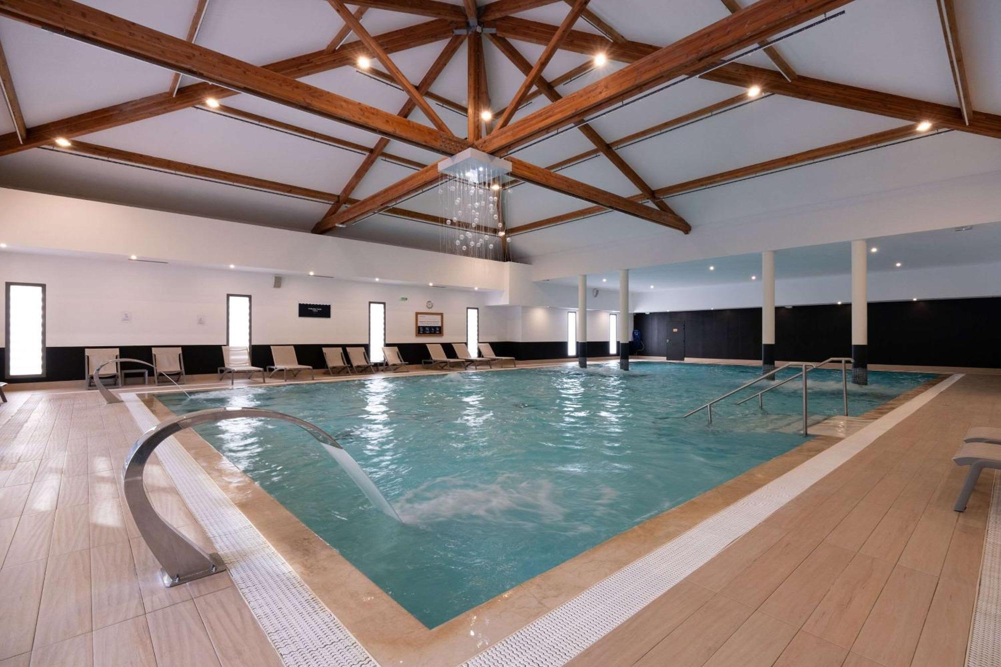 Zenitude Hotel La Valadiere, Ascend Hotel Collection Juvignac Exterior foto